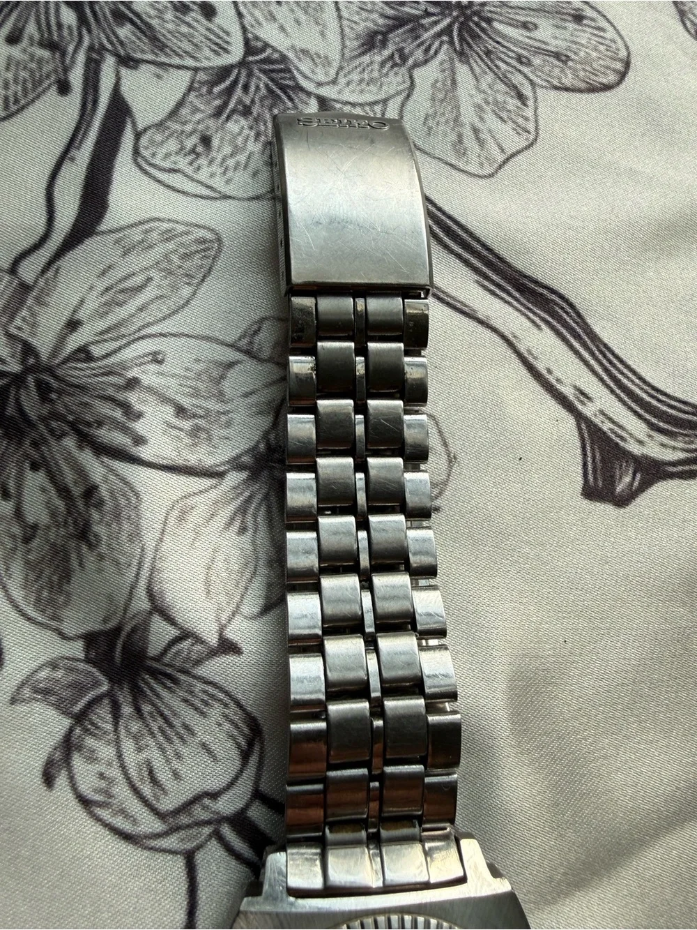 Vintage 1970 Seiko Cushion Automatic 7005-7027 Men’s Watch Triple Silver